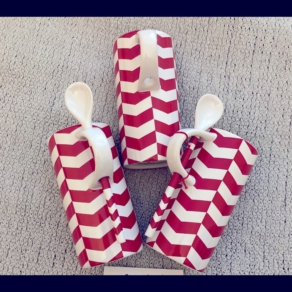 𝅺STARBUCKS Chevron 8 oz Cups with  Spoons